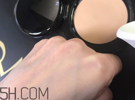 ysl恒久完美彈力慕斯粉餅使用效果 ysl恒久完美無瑕粉底液怎么樣 ysl恒久完美彈力慕斯粉餅使用效果 ysl恒久完美無瑕粉底液怎么樣