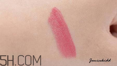 紀(jì)梵希新版禁忌之吻色號(hào)試色 紀(jì)梵希禁忌之吻16號(hào)好用嗎 紀(jì)梵希新版禁忌之吻色號(hào)試色 紀(jì)梵希禁忌之吻16號(hào)好用嗎