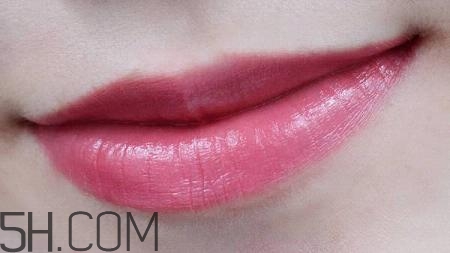 紀(jì)梵希新版禁忌之吻色號(hào)試色 紀(jì)梵希禁忌之吻16號(hào)好用嗎 紀(jì)梵希新版禁忌之吻色號(hào)試色 紀(jì)梵希禁忌之吻16號(hào)好用嗎