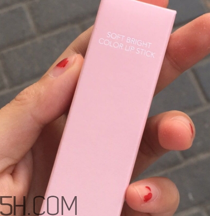 inmoo逸茉化妝品好用嗎？逸茉口紅使用心得