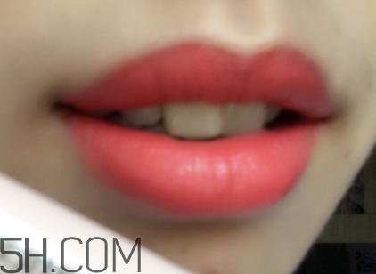 inmoo逸茉化妝品好用嗎？逸茉口紅使用心得