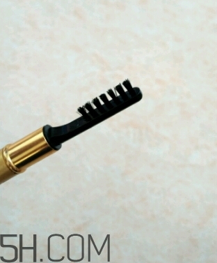 歐蒙睫毛膏和火烈鳥哪個好?歐蒙睫毛膏好用嗎？