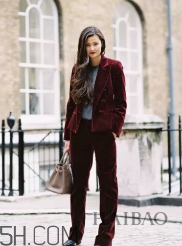 勃艮第紅是什么顏色？勃艮第色是酒紅色嗎？