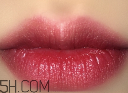 正宮紅口紅是什么顏色？正宮紅口紅試色