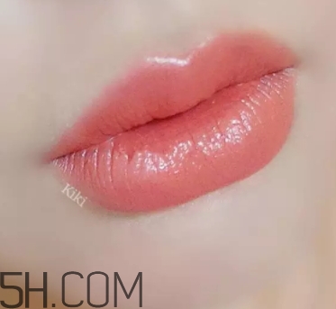 奶油杏色口紅適合什么人？奶油杏子色口紅適合黃皮嗎？