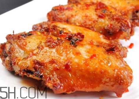 雞翅有點(diǎn)味還能吃嗎 雞翅有味了怎么辦 雞翅有點(diǎn)味還能吃嗎 雞翅有味了怎么辦