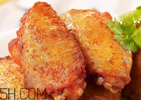 一個(gè)雞翅的熱量是多少 一個(gè)雞翅多少卡路里 一個(gè)雞翅的熱量是多少 一個(gè)雞翅多少卡路里