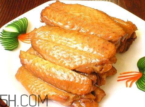 一個(gè)雞翅的熱量是多少 一個(gè)雞翅多少卡路里 一個(gè)雞翅的熱量是多少 一個(gè)雞翅多少卡路里