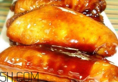 一個(gè)雞翅的熱量是多少 一個(gè)雞翅多少卡路里 一個(gè)雞翅的熱量是多少 一個(gè)雞翅多少卡路里