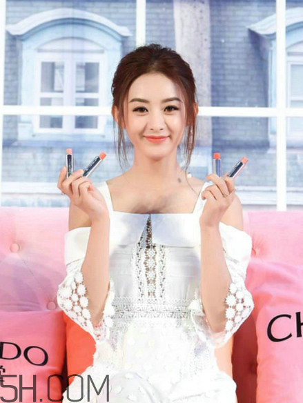 顯臉白的口紅色號推薦 自然堂三色咬唇膏好用嗎 顯臉白的口紅色號推薦 自然堂三色咬唇膏好用嗎