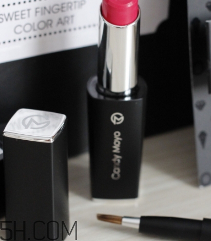 candy moyo口紅好用嗎？candy moyo膜玉口紅評測