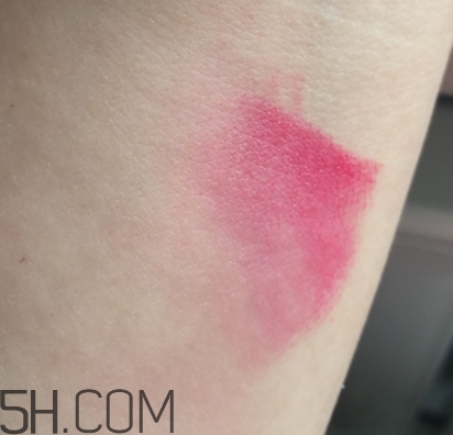 candy moyo口紅好用嗎？candy moyo膜玉口紅評測