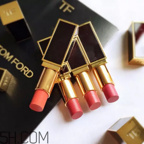 涂口紅前用bb打底可以嗎？最近比較火的口紅品牌有哪些？