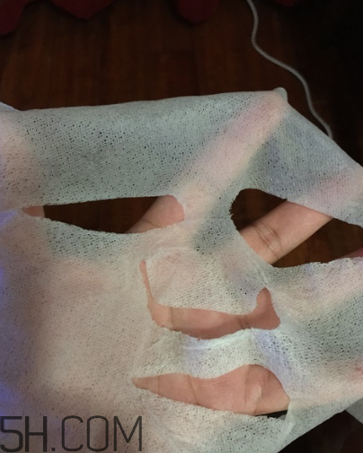 美膚寶面膜有熒光劑嗎？美膚寶面膜測評