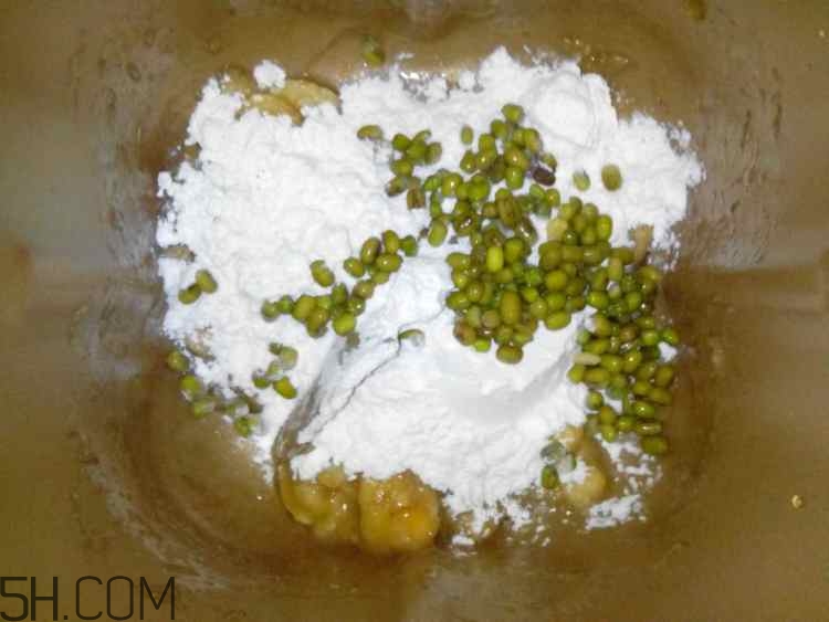 綠豆糕和香蕉能一起吃嗎？吃了綠豆糕還能吃香蕉嗎？