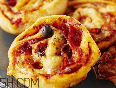 一塊披薩的熱量是多少 一份6寸披薩的熱量 一塊披薩的熱量是多少 一份6寸披薩的熱量