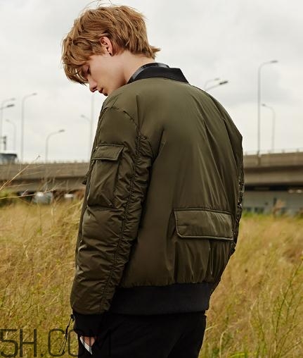 馬克華菲衣服貴嗎？馬克華菲的衣服多少錢？