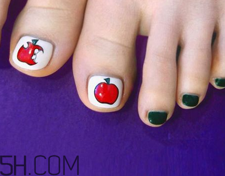 最流行的韓式清新腳指美甲圖 簡單款腳指甲美甲圖片 最流行的韓式清新腳指美甲圖 簡單款腳指甲美甲圖片