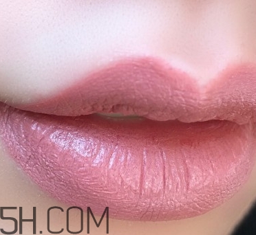 mac velvet teddy質(zhì)地干嗎？mac velvet teddy適合黃皮嗎