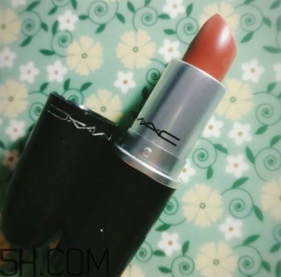 mac velvet teddy質(zhì)地干嗎？mac velvet teddy適合黃皮嗎