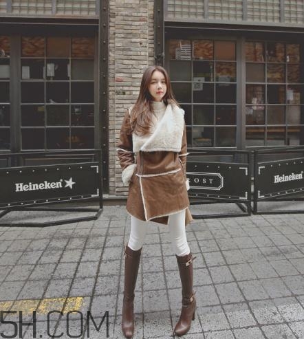 冬天穿白色褲子好看嗎？冬天白色褲子搭配圖片