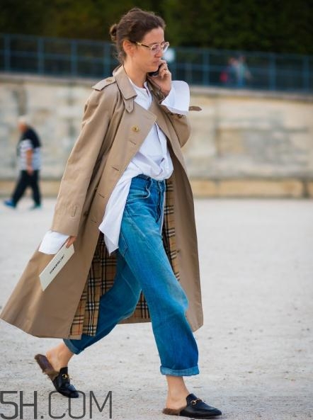 冬天牛仔闊腿褲配什么鞋子？冬天牛仔闊腿褲搭配鞋子圖