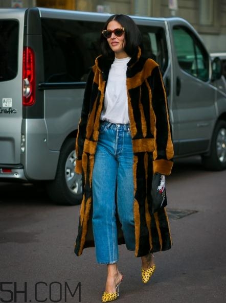 冬天牛仔闊腿褲配什么鞋子？冬天牛仔闊腿褲搭配鞋子圖