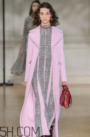 2018流行什么外套？2018年流行什么顏色外套