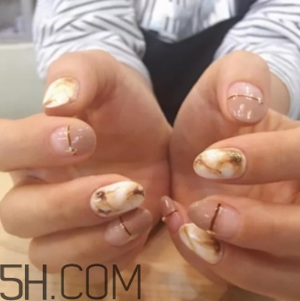 2018年指甲流行什么顏色？2018年流行什么指甲