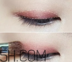2018年流行什么眼影顏色？2018年眼影流行色