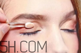 2018年流行什么眼影顏色？2018年眼影流行色