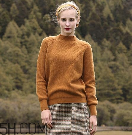 羊絨衫能用洗衣機(jī)甩干嗎？羊絨衫可以脫水嗎？