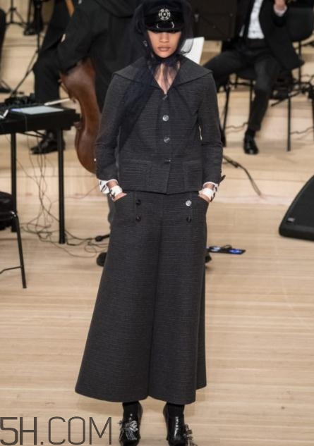 chanel香奈兒2018早秋系列好看嗎_有哪些款式？