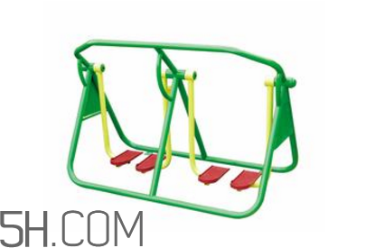 太空漫步機鍛煉的好處有哪些？太空漫步機的正確使用方法是什么？