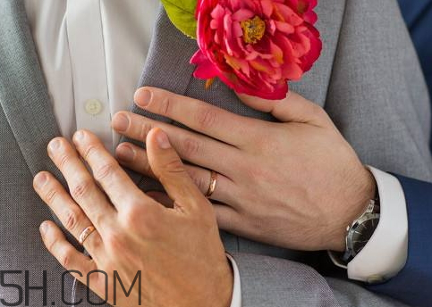 說男的彎了什么意思 男生彎了是什么意思 說男的彎了什么意思 男生彎了是什么意思