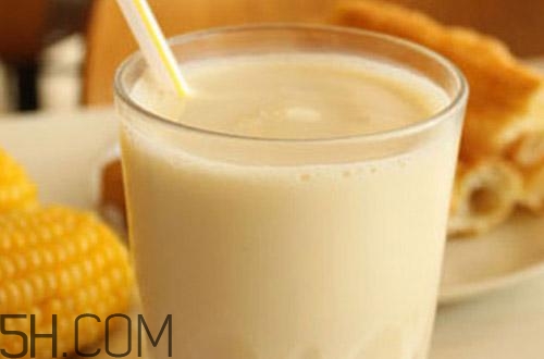 如何健康的喝豆?jié){？喝豆?jié){有什么注意事項嗎？