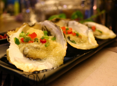 生蠔和雞蛋可以一起吃嗎？生蠔不熟可以吃嗎？