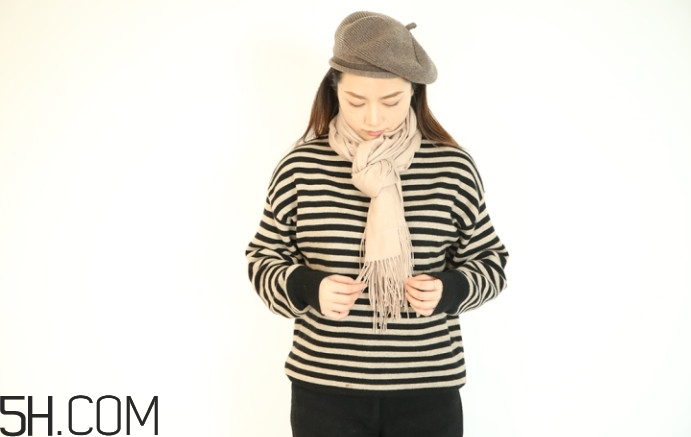 圍巾怎么圍好看圖解 讓你溫暖整個(gè)冬季 圍巾怎么圍好看圖解 讓你溫暖整個(gè)冬季