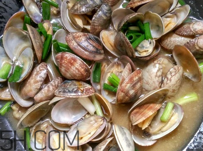 花甲的熱量是多少？花甲里面的黑色東西是屎嗎？