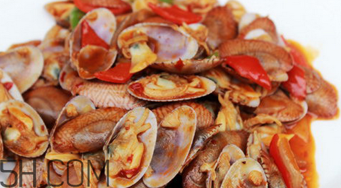 花甲用什么水泡比較好？死了的花甲能吃嗎？