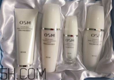 歐詩(shī)漫哪個(gè)套盒性價(jià)比最高？歐詩(shī)漫補(bǔ)水套盒與美白套盒對(duì)比