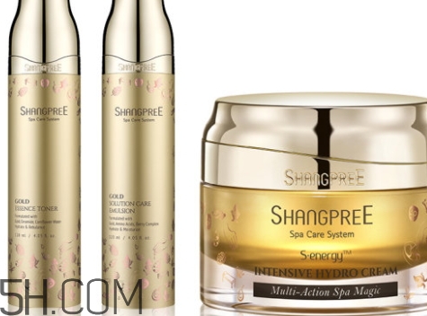 香蒲麗黃金水乳好用嗎？香蒲麗黃金水乳評測