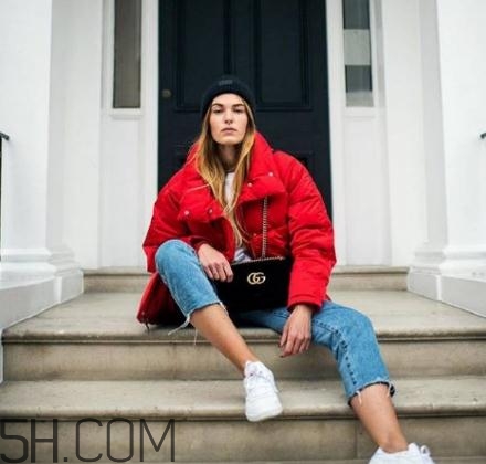 羽絨服充絨量標(biāo)準(zhǔn)多少？羽絨服充絨量越多越好嗎？