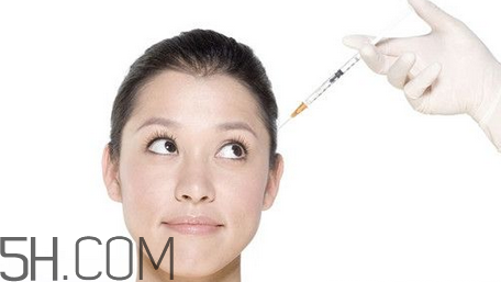臉上有痘痘能打水光針嗎？打水光針的作用與副作用