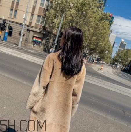 羊剪絨大衣能改色嗎？羊剪絨大衣可以染色嗎？