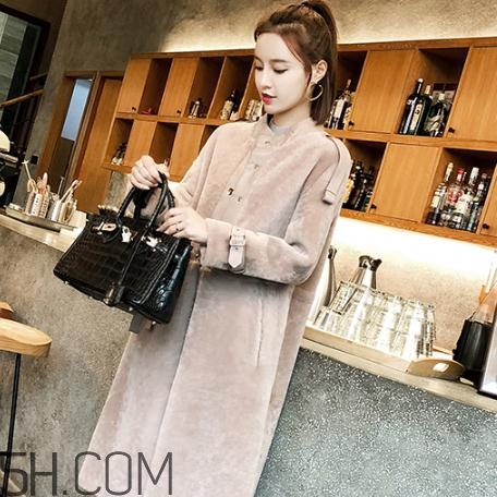 羊剪絨大衣和羊絨大衣哪個好？羊剪絨大衣和羊絨大衣的區(qū)別