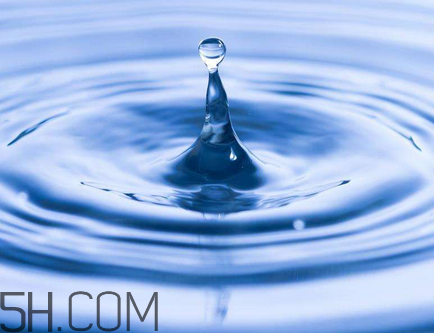 雙氧水會痛嗎？雙氧水會和什么反應？