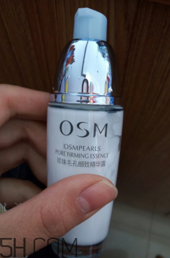 歐詩漫精華露油不油？夏天能用嗎？