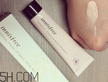 悅詩(shī)風(fēng)吟隔離霜哪款適合黃皮？悅詩(shī)風(fēng)吟隔離霜色號(hào)推薦