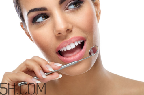 洗牙后牙縫變大是怎么回事？怎么保持牙齒潔白？